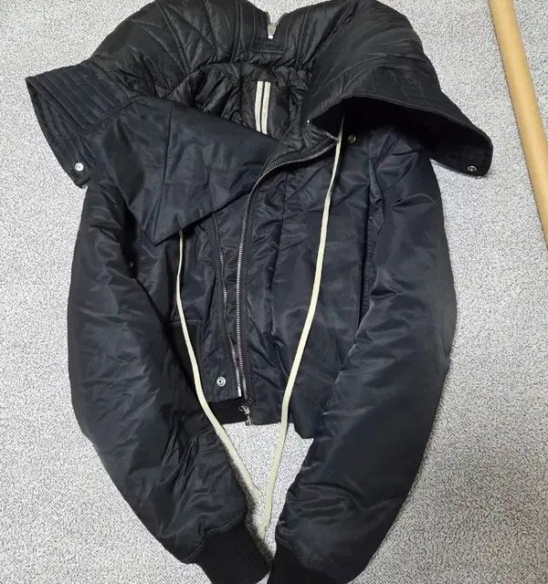 Rick Owens Ellis Crop Bomber Size 50